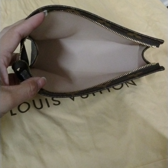 Louis Vuitton monogram pochette - Picture 7 of 8